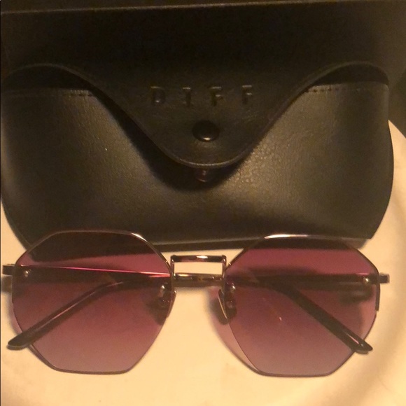 Diff Eyewear Accessories - Stop sign DIFF sunglasses. They are really cool.